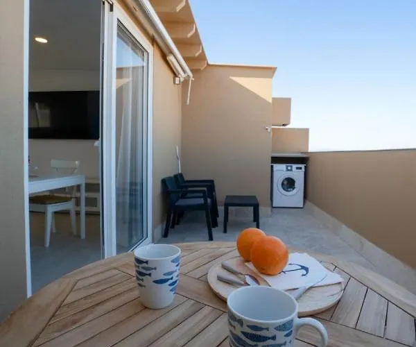 Apartamento Precioso ático Con Vistas Al Mar *